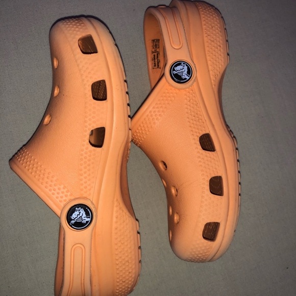❌SOLD ON FB❌Crocs size C12 - Picture 2 of 3